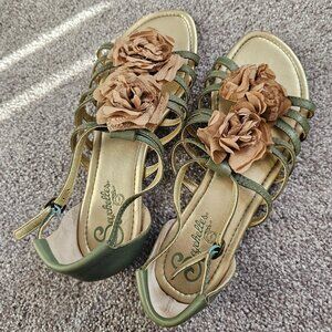 Seychelles flower sandals size 7.5